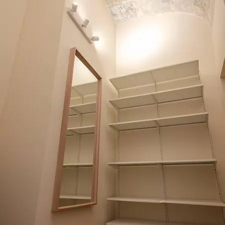 Casa Aldrovandi: Elegante E In Centro Storico