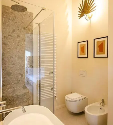 Casa Aldrovandi: Elegante E In Centro Storico Болонья