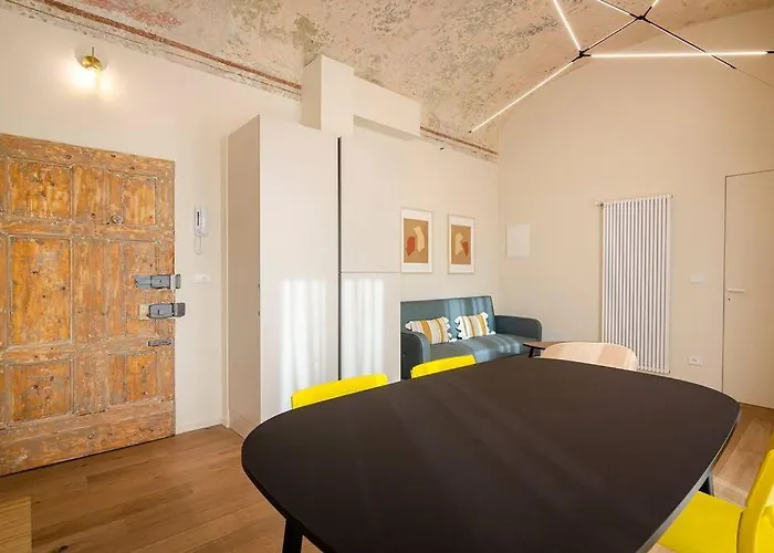 Casa Aldrovandi: Elegante E In Centro Storico