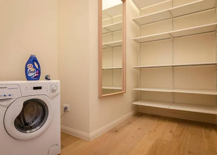 Casa Aldrovandi: Elegante E In Centro Storico Apartamento *