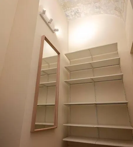 Casa Aldrovandi: Elegante E In Centro Storico