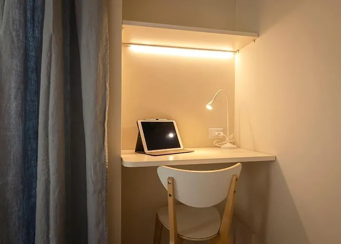 Casa Aldrovandi: Elegante E In Centro Storico Lejlighed *